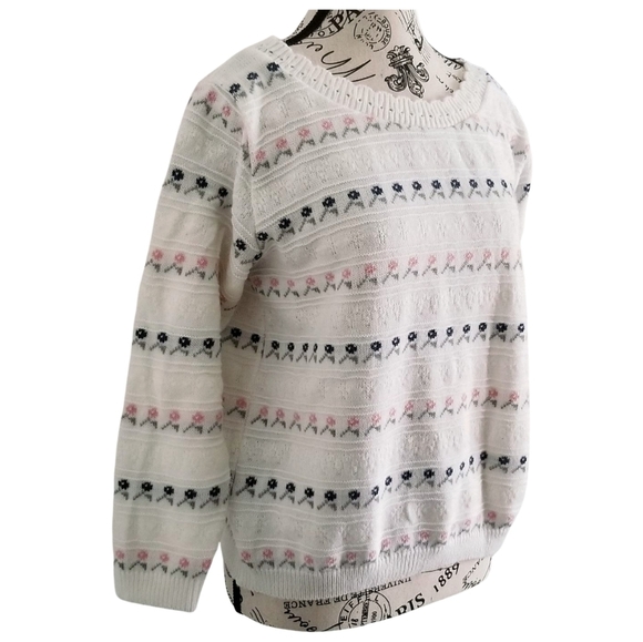 Vintage 80s Avon Floral Knit Sweater Ivory White Soft Knit Medium - Picture 2 of 4